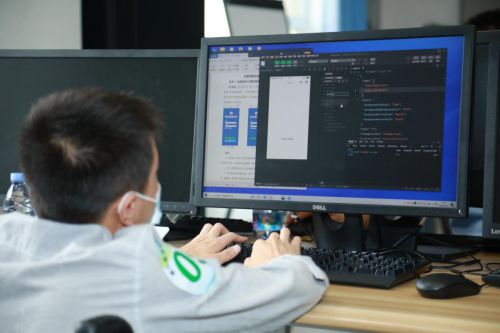 第九屆深圳市殘疾人職業技能競賽 計算機技術開發領域精英嶄露頭角